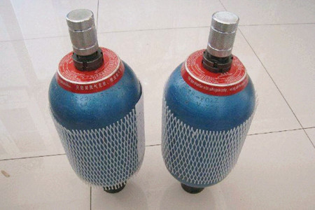 廠家生產活塞式蓄能器時需注意哪些？